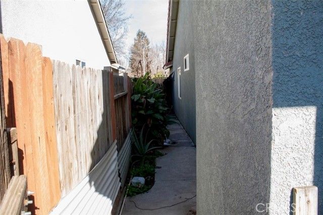 2901 Flint Hills, Bakersfield, CA 93313