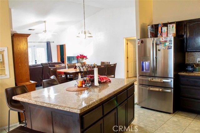 2901 Flint Hills, Bakersfield, CA 93313