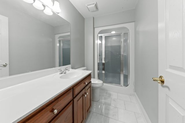 1800 McBride Rd, Lewisburg, TN 37091