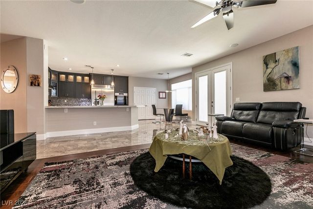 9413 Empire Rock Street, Las Vegas, NV 89143