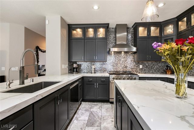 9413 Empire Rock Street, Las Vegas, NV 89143