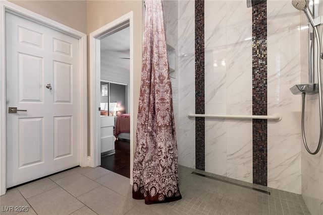 9413 Empire Rock Street, Las Vegas, NV 89143