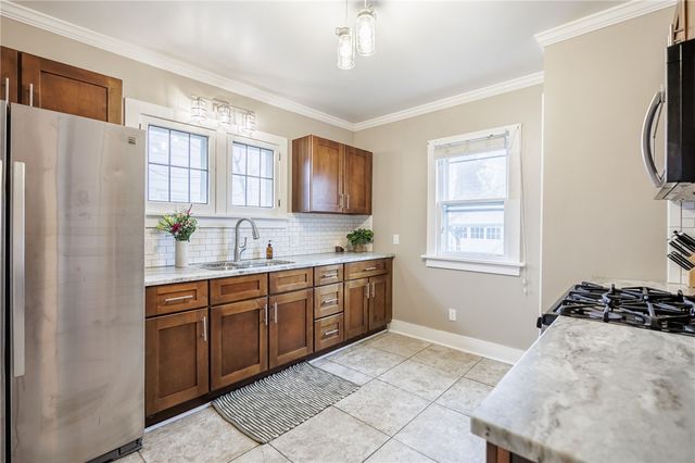 1025 Genesee Park Boulevard, Rochester, NY 14619