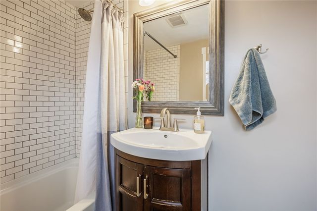 1025 Genesee Park Boulevard, Rochester, NY 14619