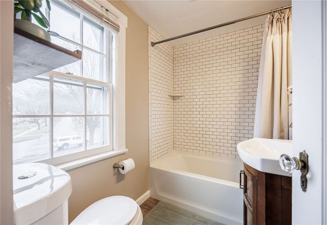 1025 Genesee Park Boulevard, Rochester, NY 14619