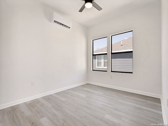 151 Vine St, San Antonio, TX 78210