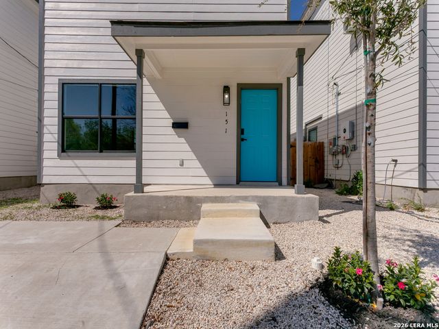 151 Vine St, San Antonio, TX 78210