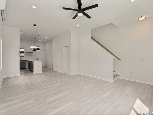 151 Vine St, San Antonio, TX 78210