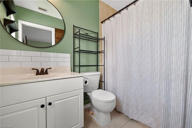 113 NW 14th ST, Cape Coral, FL 33993