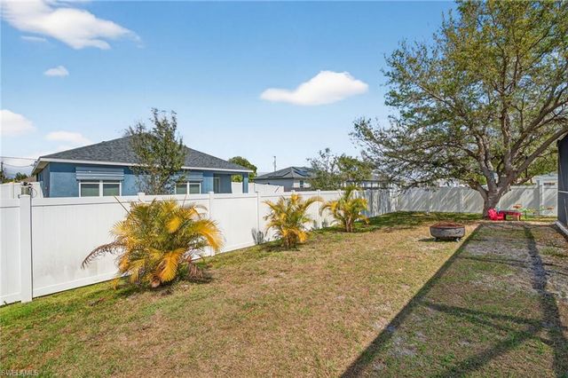 113 NW 14th ST, Cape Coral, FL 33993