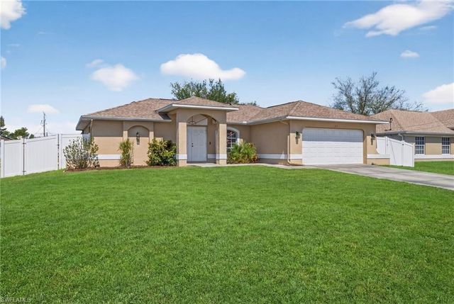 113 NW 14th ST, Cape Coral, FL 33993