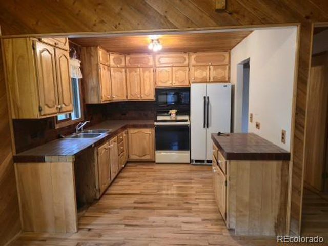 131 Hitchrack Rd, Bailey, CO 80421