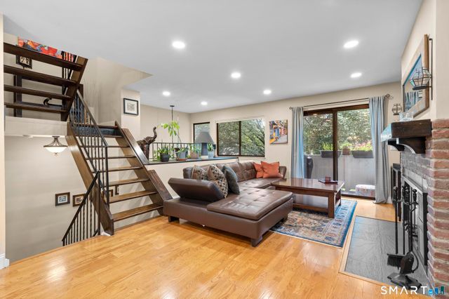 40 Riverside Avenue 4, Stamford, CT 06905
