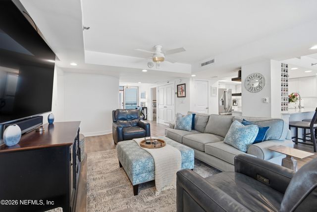 1221 1ST Street S 12B, Jacksonville Beach, FL 32250