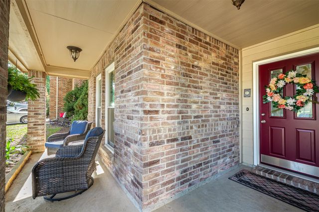 336 Chase Hill Lane, Fort Worth, TX 76028