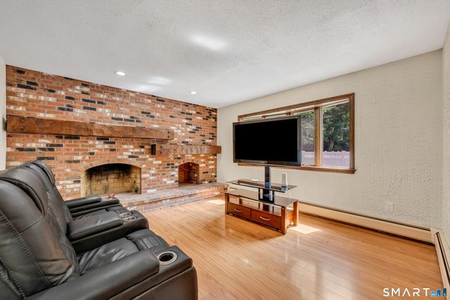 330 Mulberry Street, Southington, CT 06479
