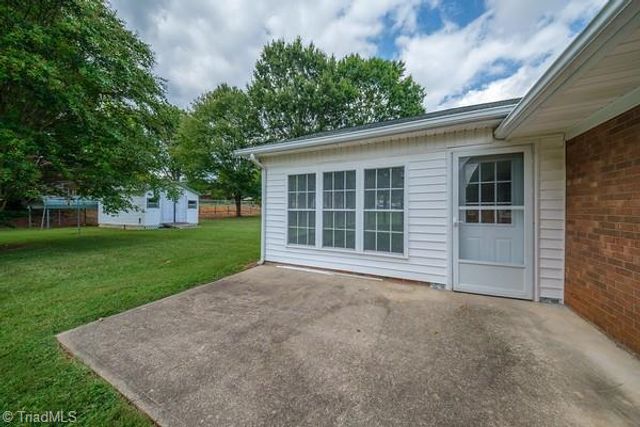 5160 Nicole Road, Kernersville, NC 27284
