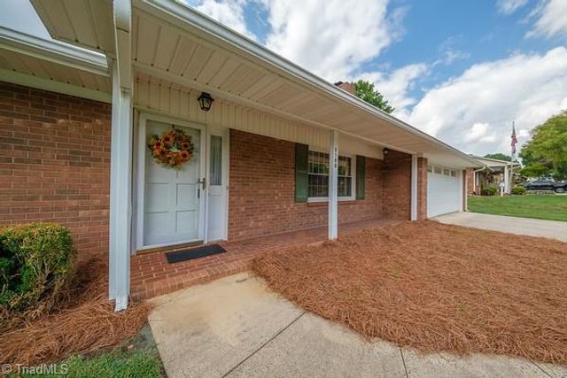 5160 Nicole Road, Kernersville, NC 27284
