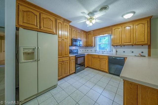 5160 Nicole Road, Kernersville, NC 27284