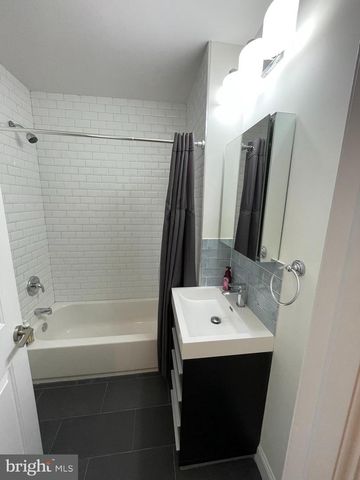 2304 ALTER ST, Philadelphia, PA 19146