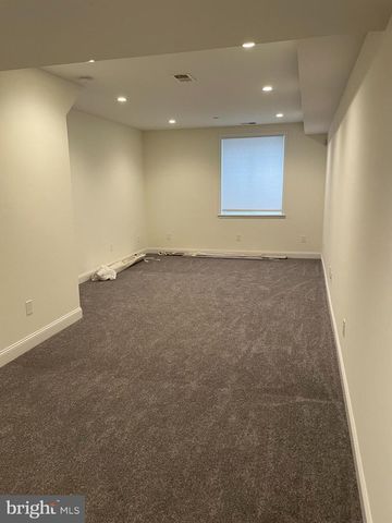 2304 ALTER ST, Philadelphia, PA 19146