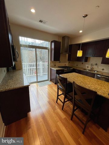 2304 ALTER ST, Philadelphia, PA 19146