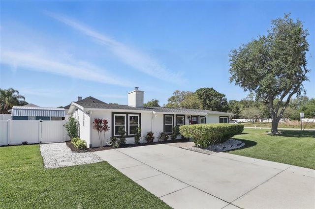 1325 MCNEIL ROAD, Altamonte Springs, FL 32714