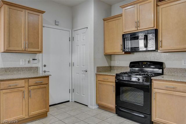 6092 Tokara Avenue, Las Vegas, NV 89122
