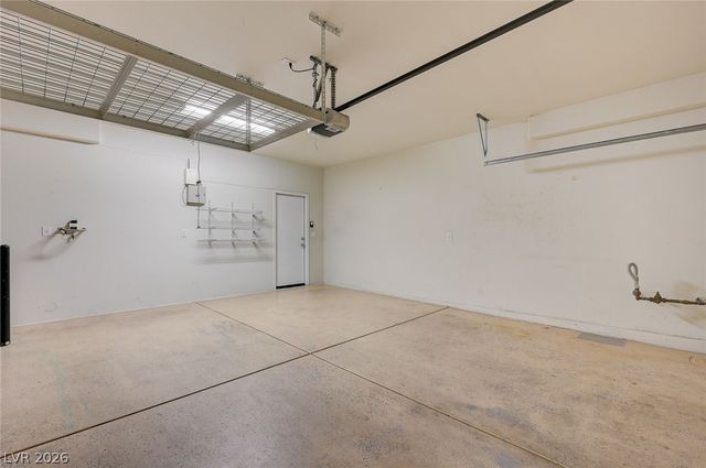 6092 Tokara Avenue, Las Vegas, NV 89122