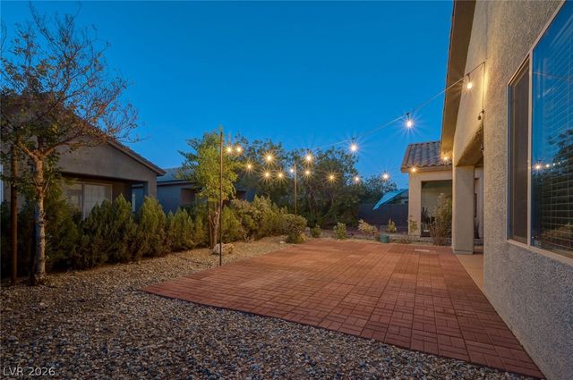 6092 Tokara Avenue, Las Vegas, NV 89122