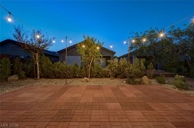 6092 Tokara Avenue, Las Vegas, NV 89122