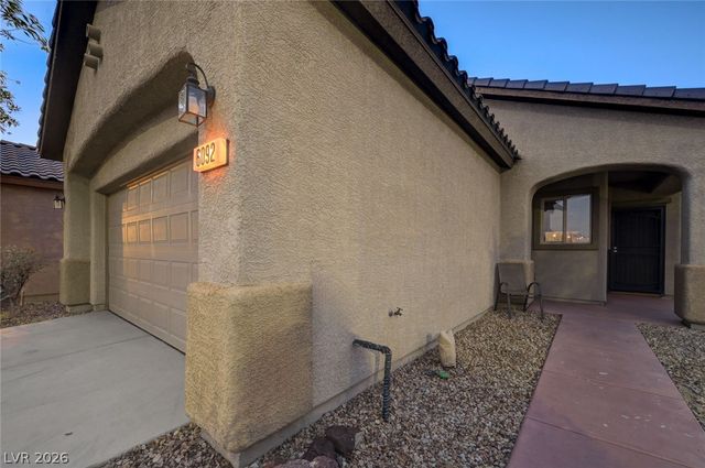 6092 Tokara Avenue, Las Vegas, NV 89122