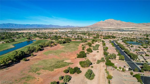 6092 Tokara Avenue, Las Vegas, NV 89122