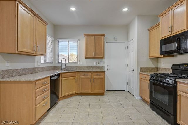 6092 Tokara Avenue, Las Vegas, NV 89122