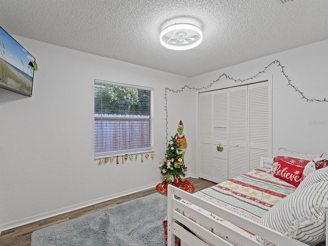 25336 SAINT ANNE STREET, Sorrento, FL 32776