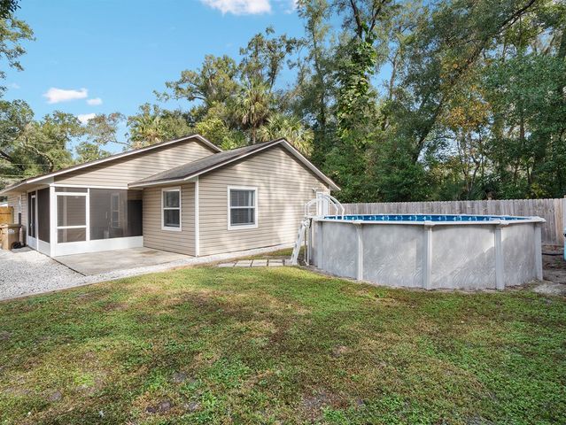 25336 SAINT ANNE STREET, Sorrento, FL 32776