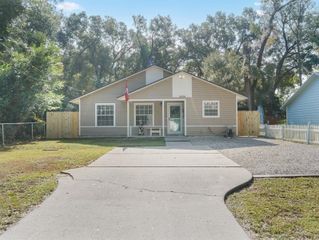 25336 SAINT ANNE STREET, Sorrento, FL 32776