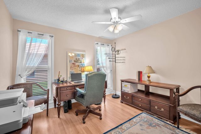 8235 NW 5th Street, Coral Springs, FL 33071