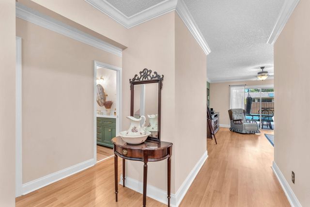 8235 NW 5th Street, Coral Springs, FL 33071