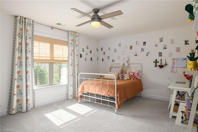 220 Quail Run Drive, Clemmons, NC 27012