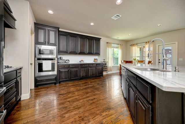 7219 Brisa Road, Grand Prairie, TX 75054