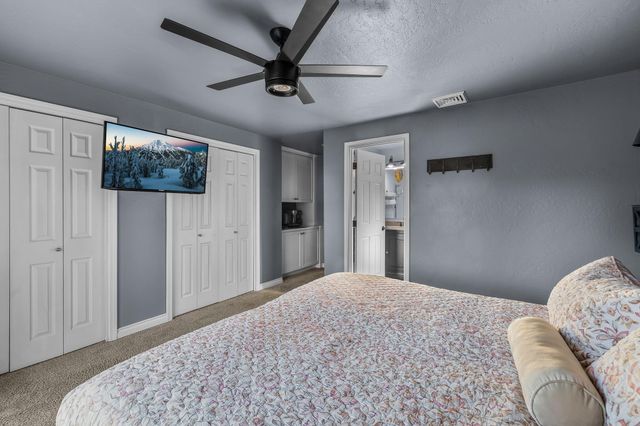 63425 Deschutes Market Road, Bend, OR 97701