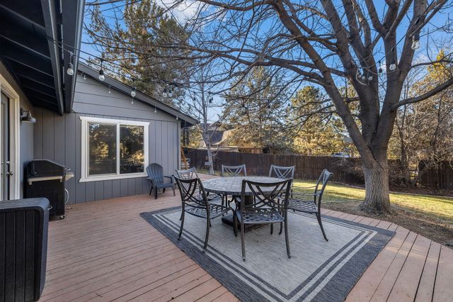 63425 Deschutes Market Road, Bend, OR 97701