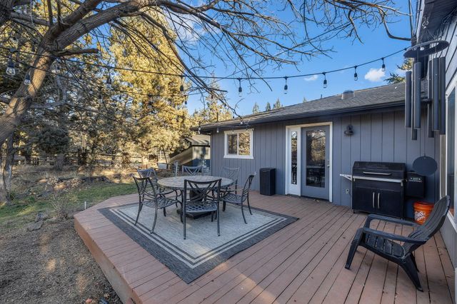 63425 Deschutes Market Road, Bend, OR 97701