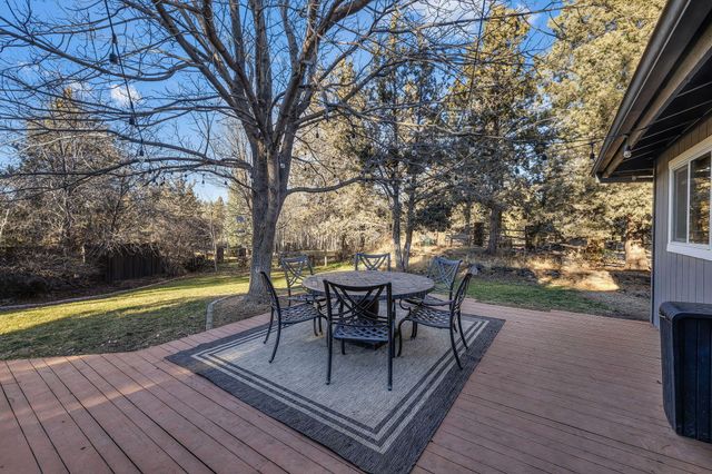 63425 Deschutes Market Road, Bend, OR 97701