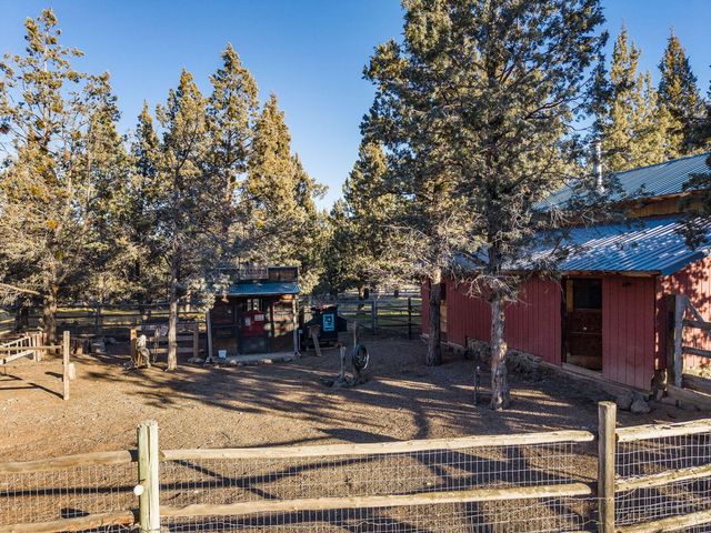 63425 Deschutes Market Road, Bend, OR 97701