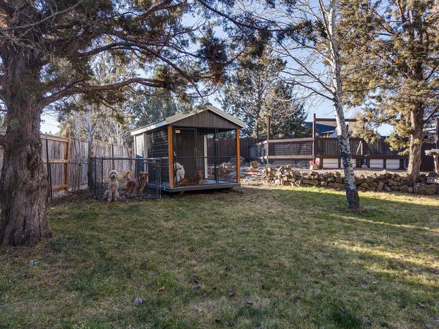 63425 Deschutes Market Road, Bend, OR 97701
