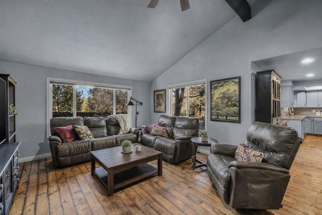 63425 Deschutes Market Road, Bend, OR 97701