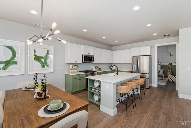 5886 W Parachute Dr, Meridian, ID 83646