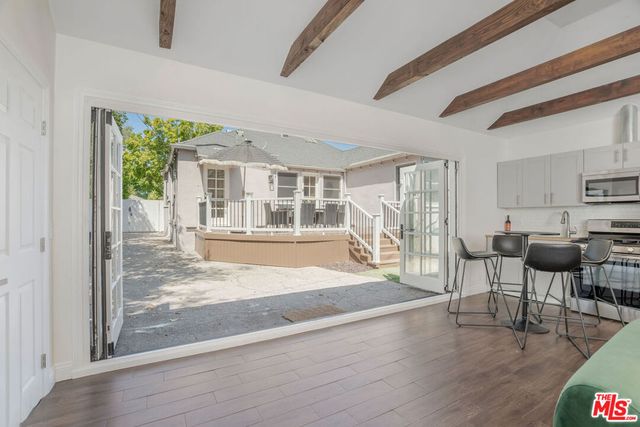 4712 Burnet Avenue, Sherman Oaks, CA 91403